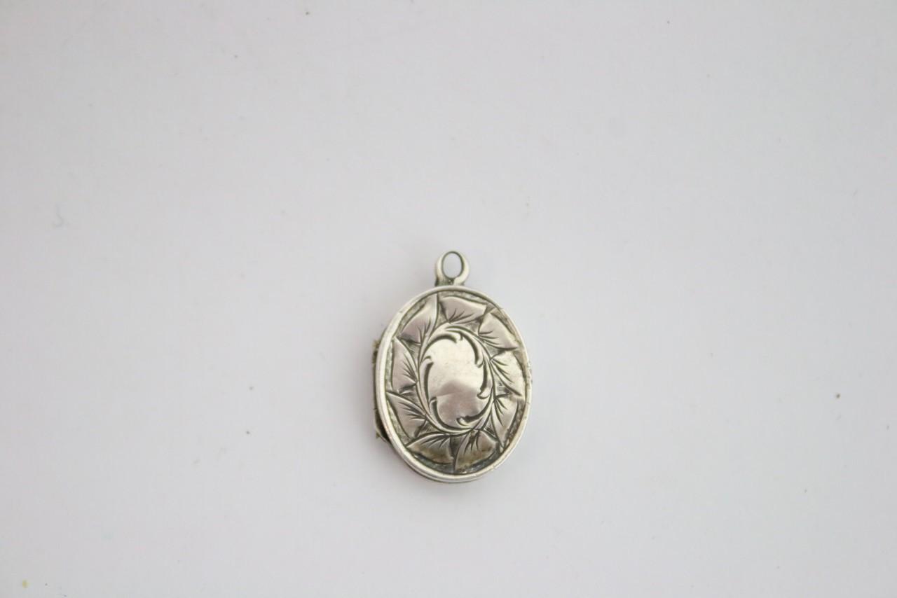 Victorian antique sterling solid silver locket - image 7