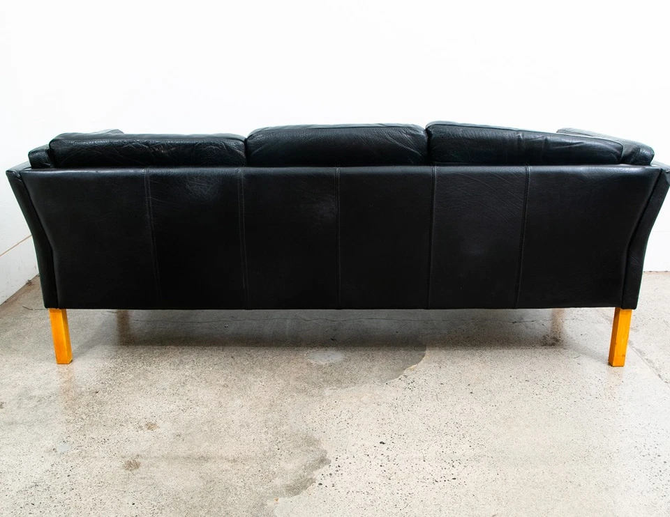 Sofá sofá moderno danés Mid Century 3 asientos cuero Dinamarca sofá negro vintage Foto 3 de 4
