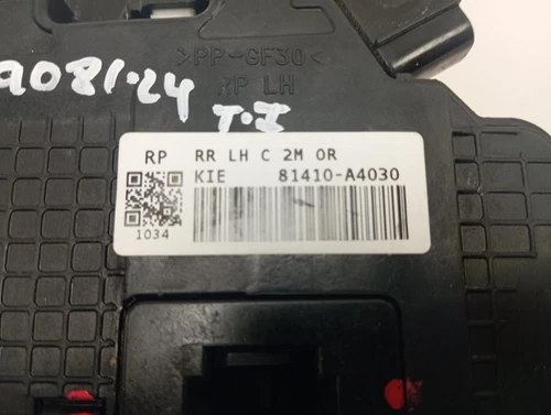 81410A4030 Cerradura Puerta Trasera Izquierda para KIA CARENS (RP) Conce 7088009 - Imagen 2 de 10