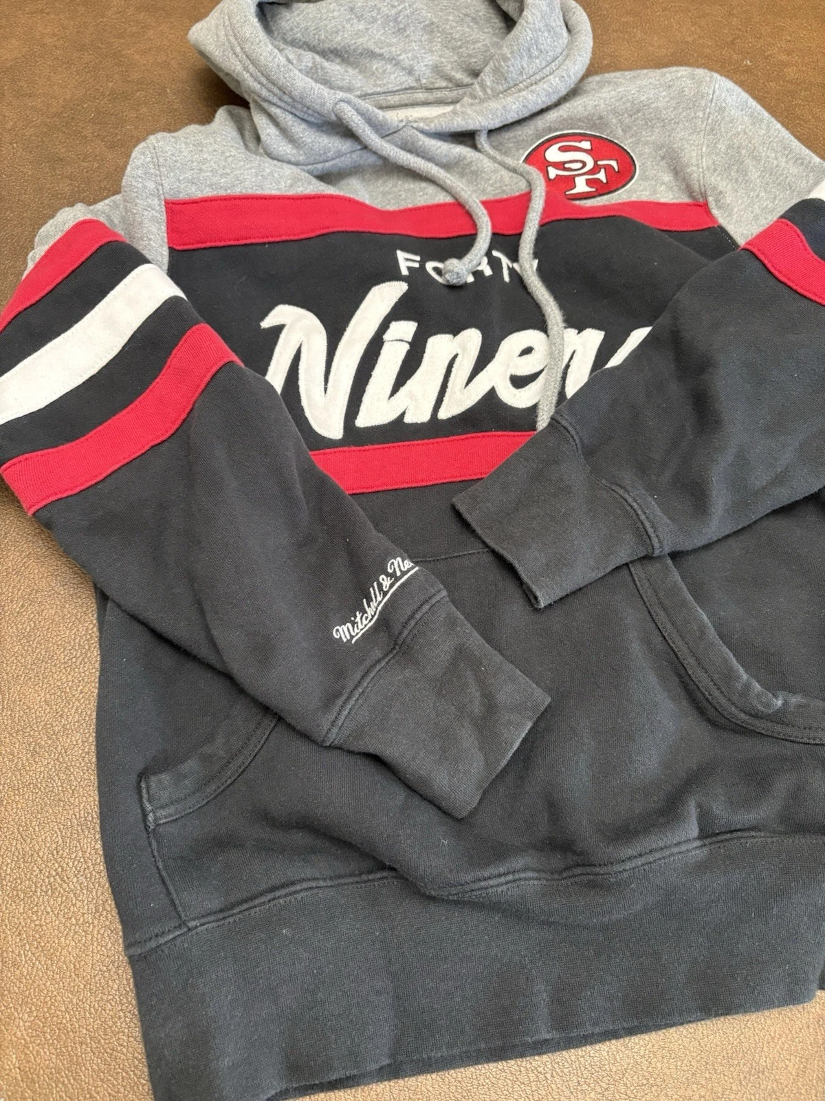 San Francisco 49ers Mitchell & Ness Forty Niners Head Coach Felpa con Cappuccio Uomo Small