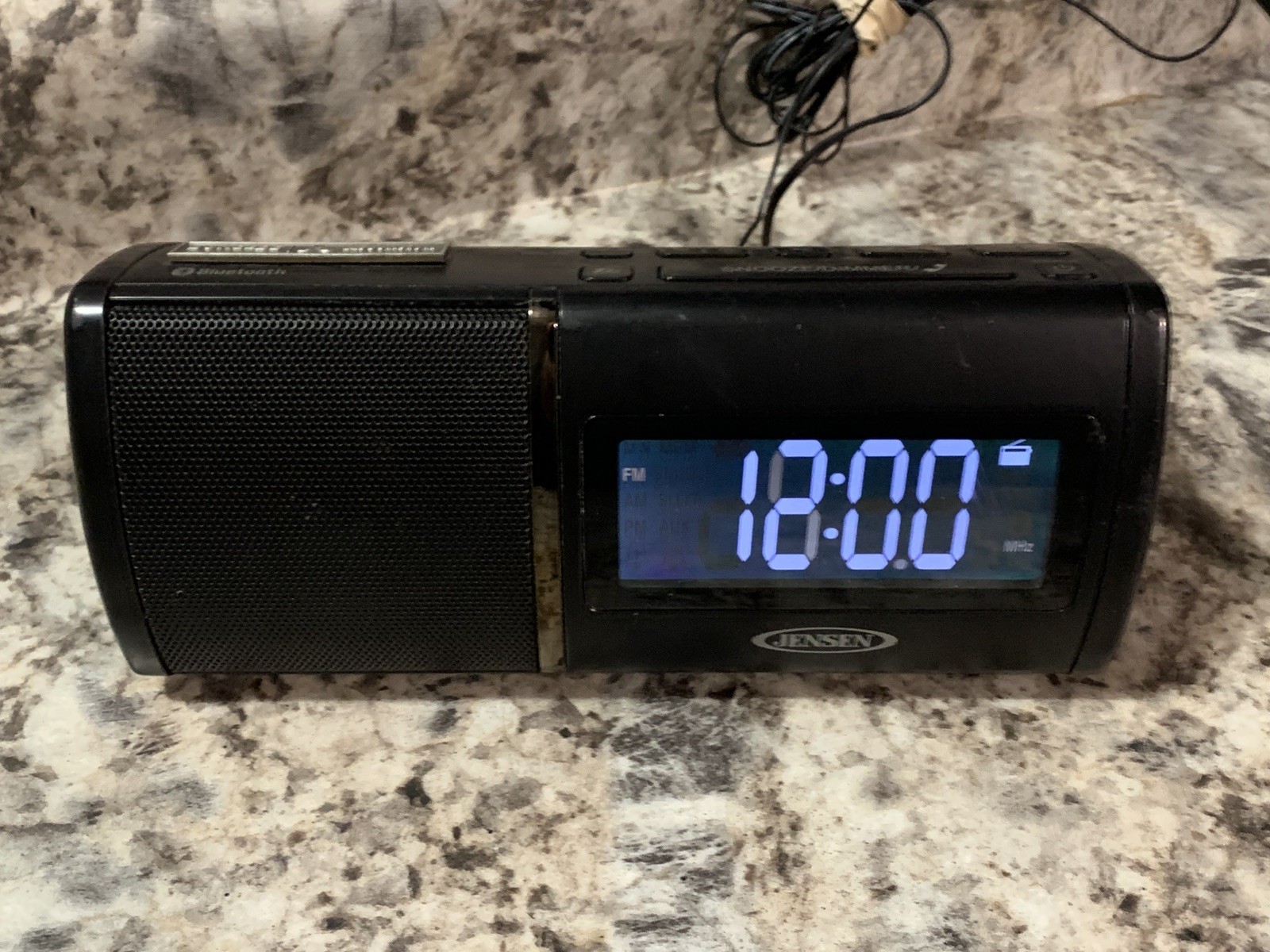 Radio With Usb Charging, Fm, Dual Alarm, Mic & Aux Input