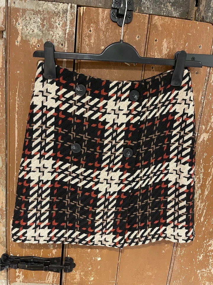 Warehouse Lined Wrapped Skirt Patterned Ladies 10 Zip At Rear New With Tags - Image 2 of 4