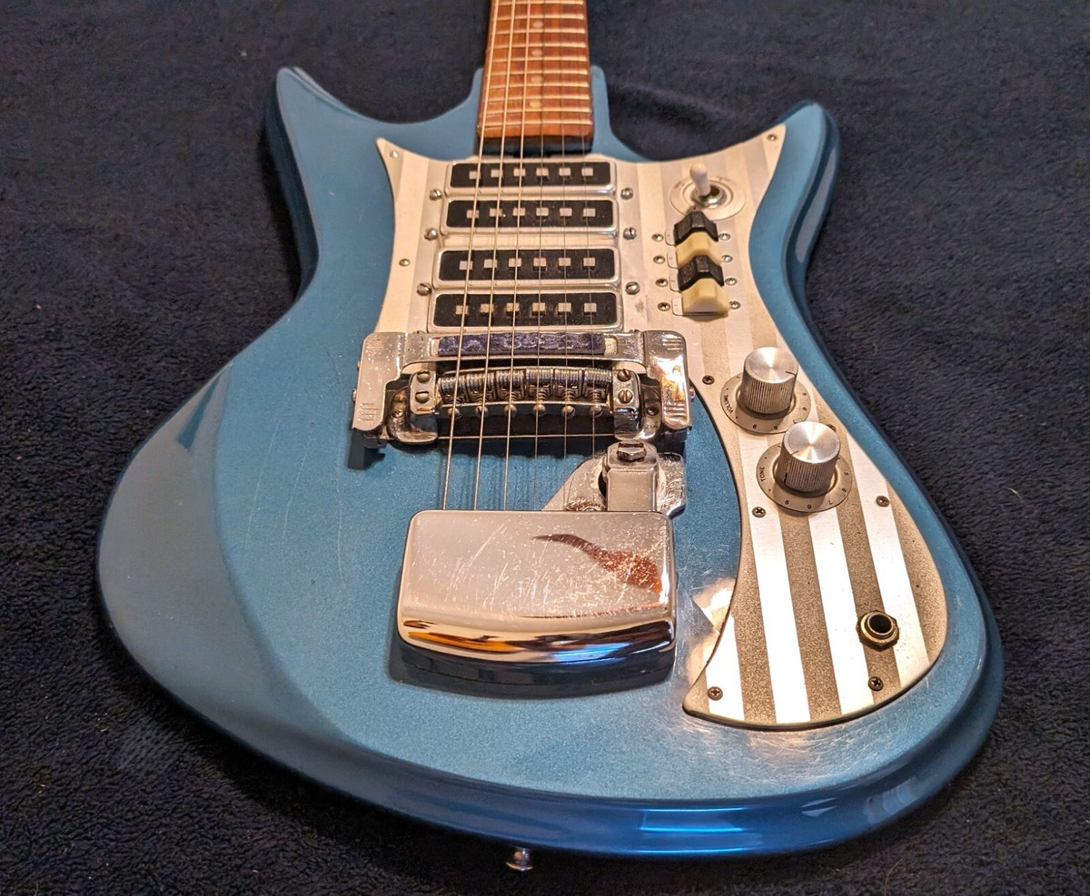 Vintage Japan Teisco ET-460 Shark Fin - 4 Pickup Electric Vintage Japan Teisco ET-460 Shark Fin - 4 Pickup Electric