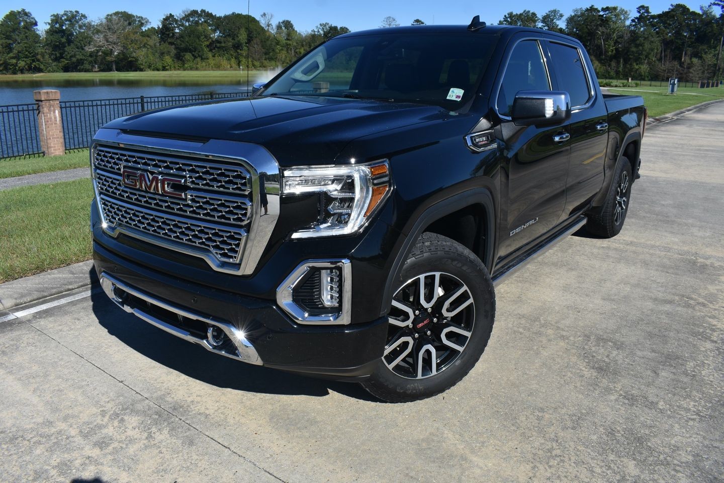 2022 GMC Sierra 1500 Limited Denali thumbnail 6