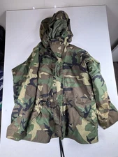 VTG USGI Woodland Camo Goretex Parka Jacket Cold Weather Mens Medium Long