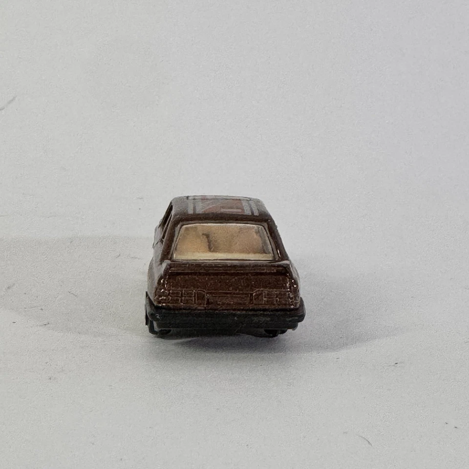 BMW 325i Brown 1/56 Made in China Vintage Diecast Model Car - Image 3 of 4