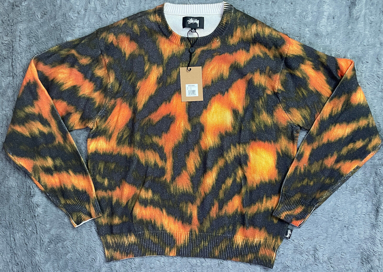 STUSSY “Printed Fur Sweater” S