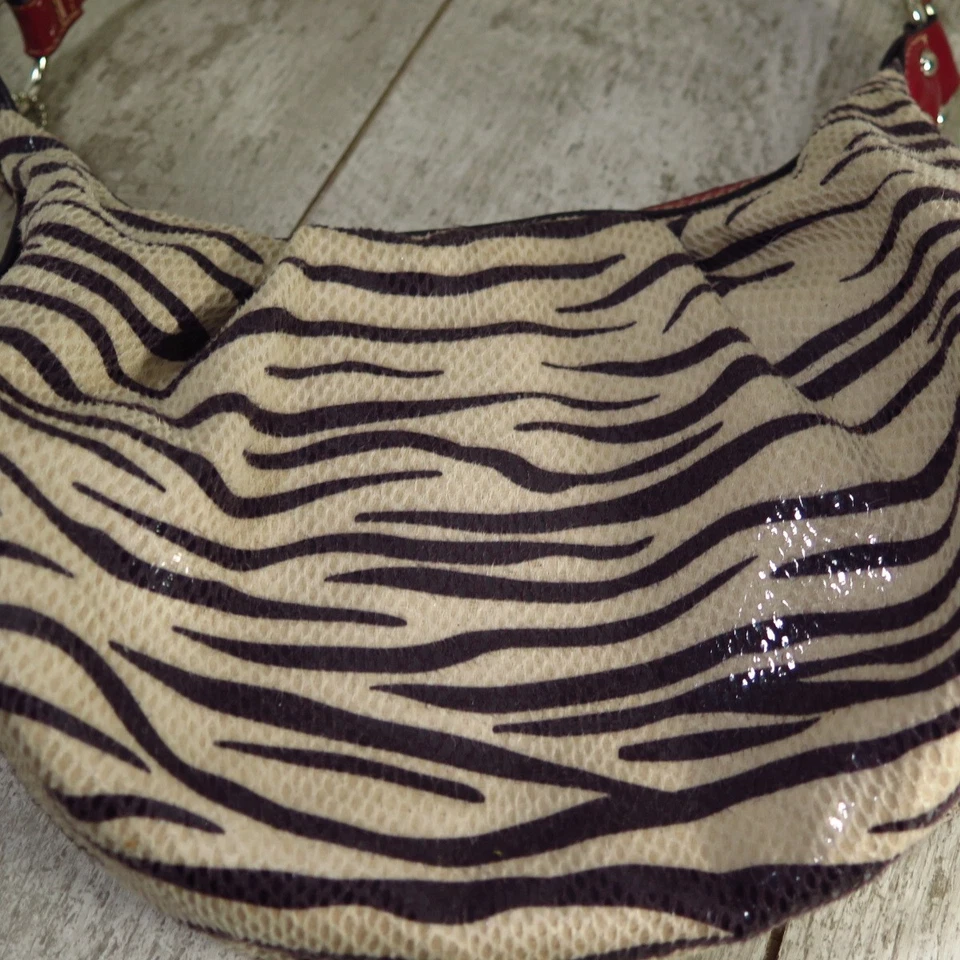 Rosetti Zebra Animal Print Small Handbag Purse  w/ storage Pockets 9.5"x7" - Image 3 of 4