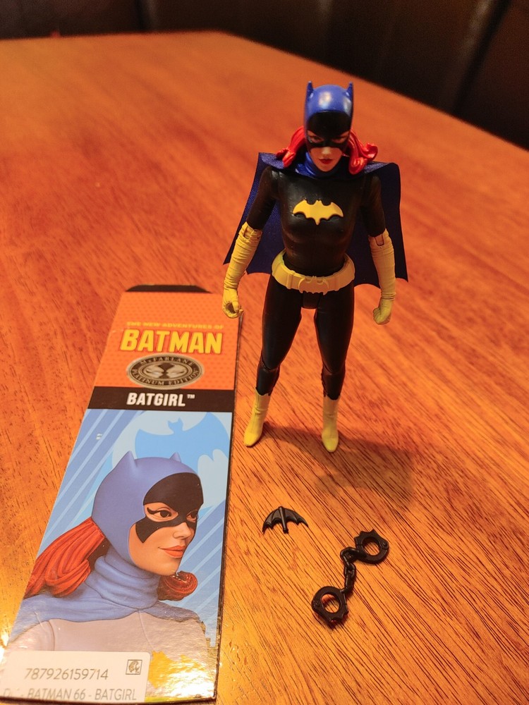 McFarlane Toys Batgirl Platinum Retro 1966 Batman Classic TV Series 6