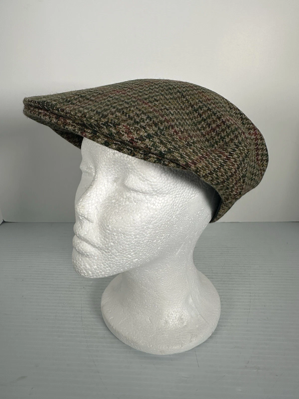 Vintage Shandon Donegal Tweed Flat Cap Ireland 100% Wool Herringbone Hat M 7 1/8