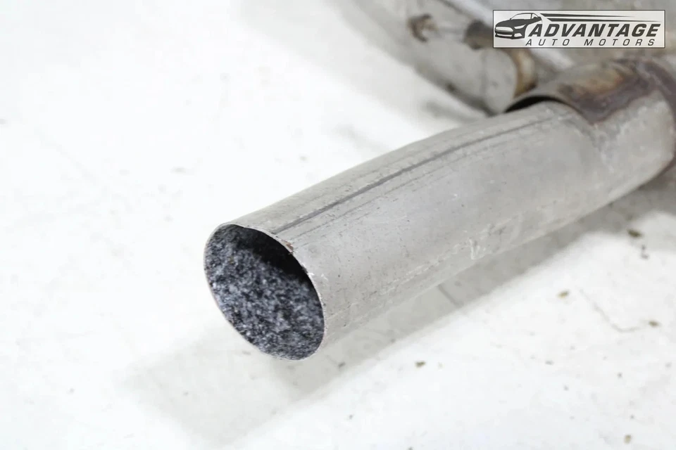 Tubo silenciador escape trasero Chrysler Pacifica 2017-2025 3,6 L V6 OEM Foto 4 de 4