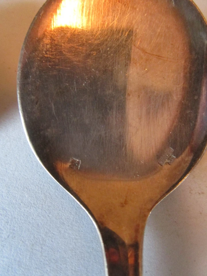 12 cuillères / pelles à glace en métal argenté avec poinçons - Photo 4/4
