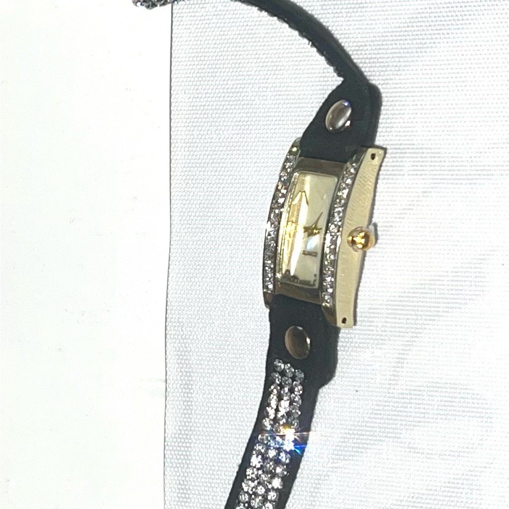 Sleek Black and Silver Rectangular Watch - image 4