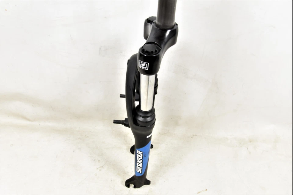 24" Suntour M3010 Bike Suspension Fork 1 1/8” 156mm Threaded Steerer V Brake Blk - Image 3 of 4