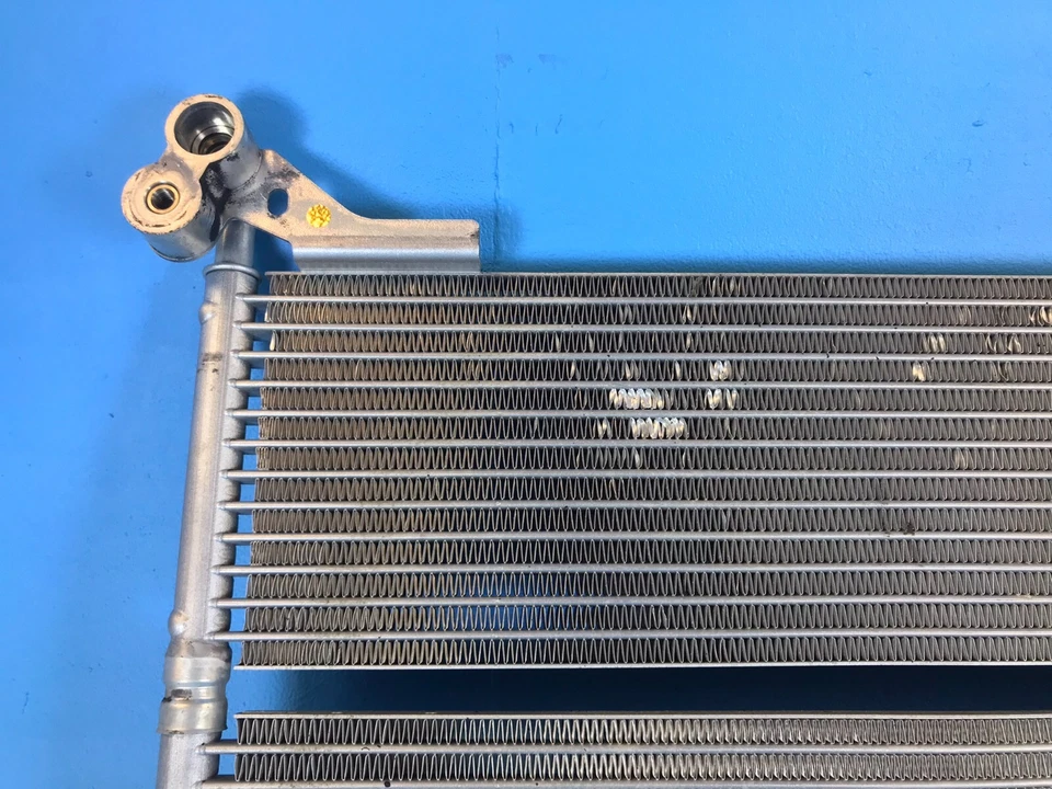 08 09 10 宝马 E60 535I 535XI 发动机油冷却器收音机 原始设备制造商 — 第 4/4 张图片