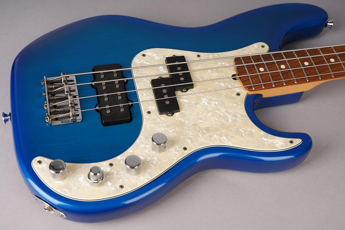 Fender American Deluxe Precision Bass - 1996 - Blue Burst w