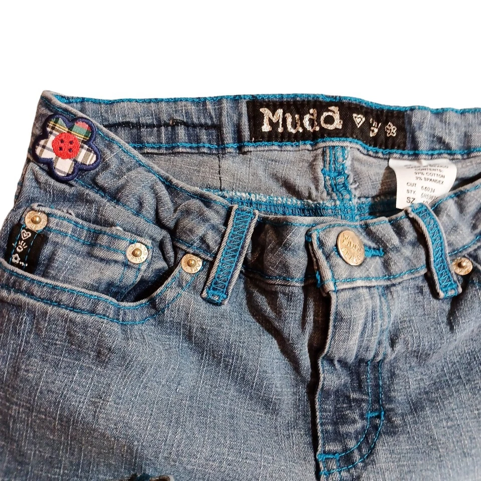 Jeans feminino Mudd bordado skimmer capri algemado tamanho 10 - Imagem 2 de 4