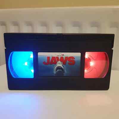 Jaws (1975) LED VHS Videokassettenlampe Geburtstag Weihnachten Geschenkideen Retro Licht