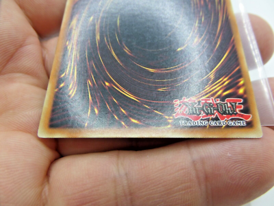 Yu-Gi-Oh! Néos Luminescent, Héros Élémentaire STON-FR036 1ere Edition Yu-Gi-Oh! Néos Luminescent, Héros Élémentaire STON-FR036 1ere Edition