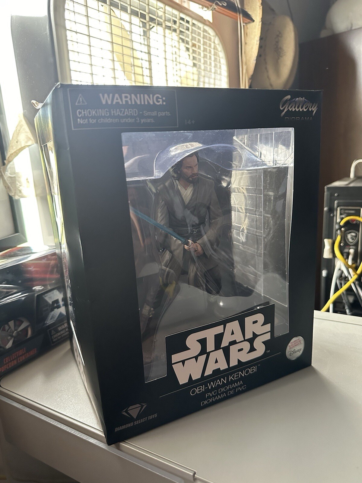 New Obi-Wan Kenobi PVC Diorama by Diamond Select Toys Star Wars Disney Statue