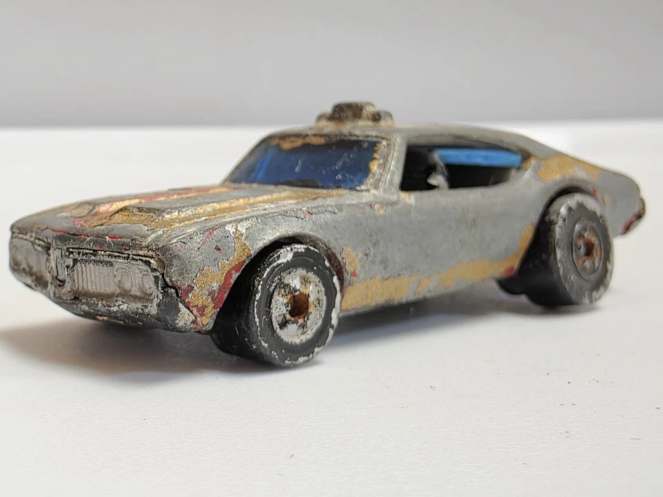 1969 Hot Wheels Olds 442 Barn Find Genuine Wear Collect Or Modify  - Image 4 of 4