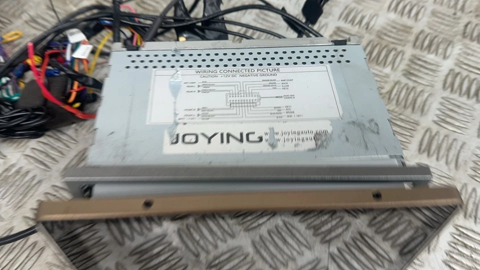 SISTEMA ESTÉREO CHRYSLER DELTA M-JET SE E5 4 DOHC HATCHBACK 2011-2025 - Imagen 4 de 4