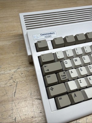 Commodore Amiga 600, Upgraded 110v Power Supply, Very Good Condition New Caps
