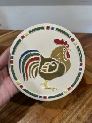 Vintage Raised Relief Enamel Rooster Bread Bun Warmer Trivet Stoneware