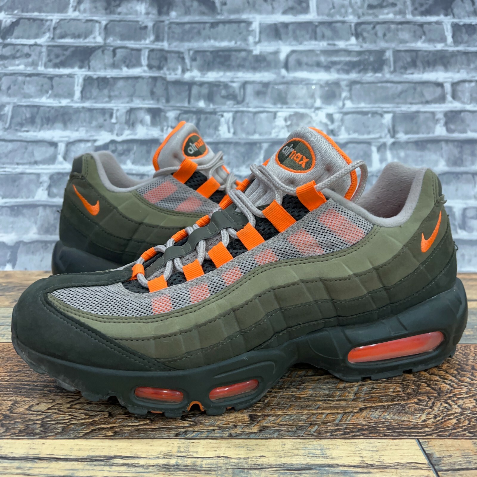 volwassen inkomen platform Nike Air Max 95 OG Total Orange Olive Green Tan Mens Size 9 Rare AT2865-200  | eBay