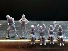 1:64 Figures  - Resin / unpainted - For Dioramas #207 Miniature Figures 164 Fig