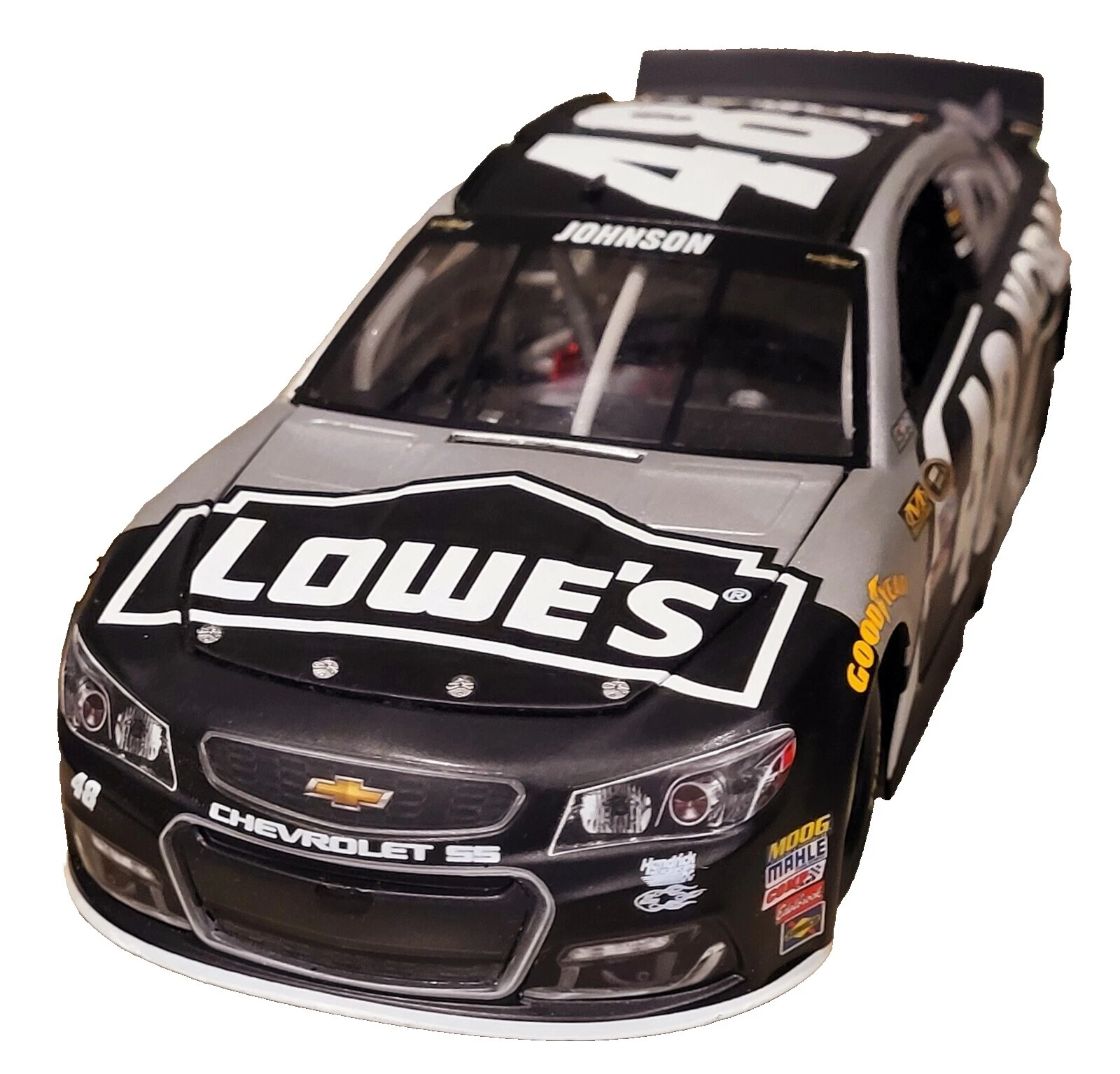 Autos de carrera Diecast Lionel Negro 2016 año del vehículo