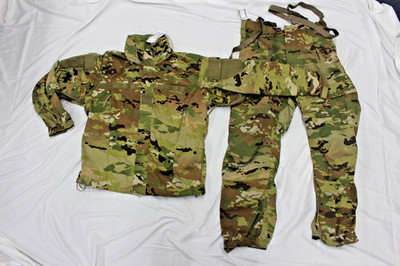 GEN III ECWCS LEVEL 5 SOFT SHELL COLD WEATHER JACKET & TROUSERS SET  MEDIUM LONG