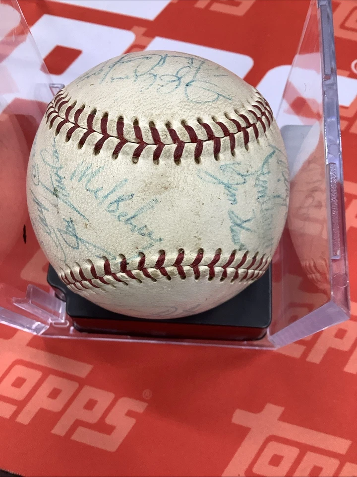 1970 Cincinnati Reds Team Signed Ball PSA COA Tony Perez Pete Rose Pee Wee Reese - Image 3 of 4