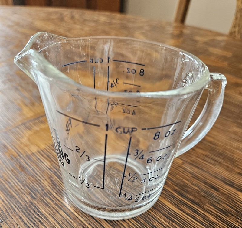 Vintage FIRE-KING 1 cup Glass Measuring Cup 8oz Made USA #496 Black Lettering