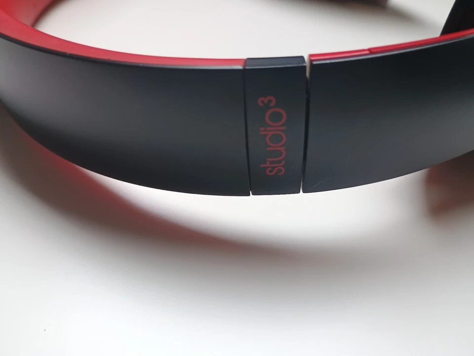 Beats by Dr. Dre Studio3 Wireless Kopfhörer - klassisch Rot/Schwarz - Bild 3 von 4