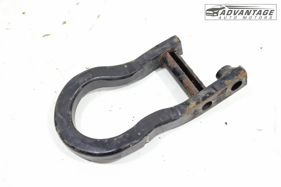 Chevrolet Silverado 1500 LD 2019 gancho de remolque delantero izquierdo lado del conductor OEM Foto 3 de 4