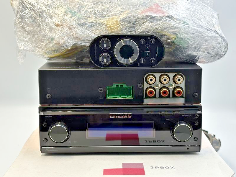 Pioneer carrozzeria DEH‐P01専用 6chアンプ Pioneer Carrozzeria DEH-P01 CD USB DSP 1DIN w/AMP & Remote