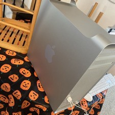 Apple Mac Pro Tower A1289 Quad Core Intel Xeon Processor Great Condition