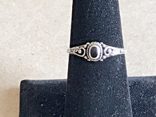 Vintage .925 Sterling Silver Black Onyx Ring Size 7.5 -R130-
