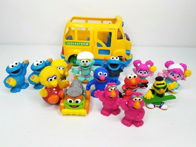 sesame street figures 2 pack