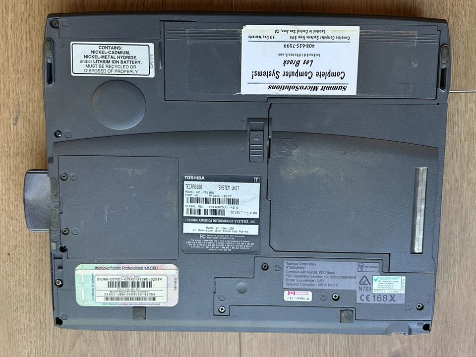 Portátil Toshiba Tecra 8100 14,1" PT810U-13CF3 - Para piezas sin probar Foto 3 de 4