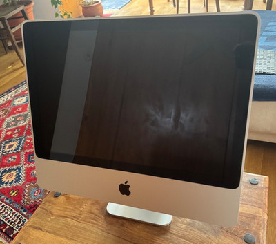 Apple iMac 24''  (2008), top Zustand, aufgerüstet mit 240GB SSD, ein Design Traum