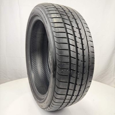 Used 205/45R17 Pirelli P Zero Run Flat 84V 7.5/32 (DOT 17)