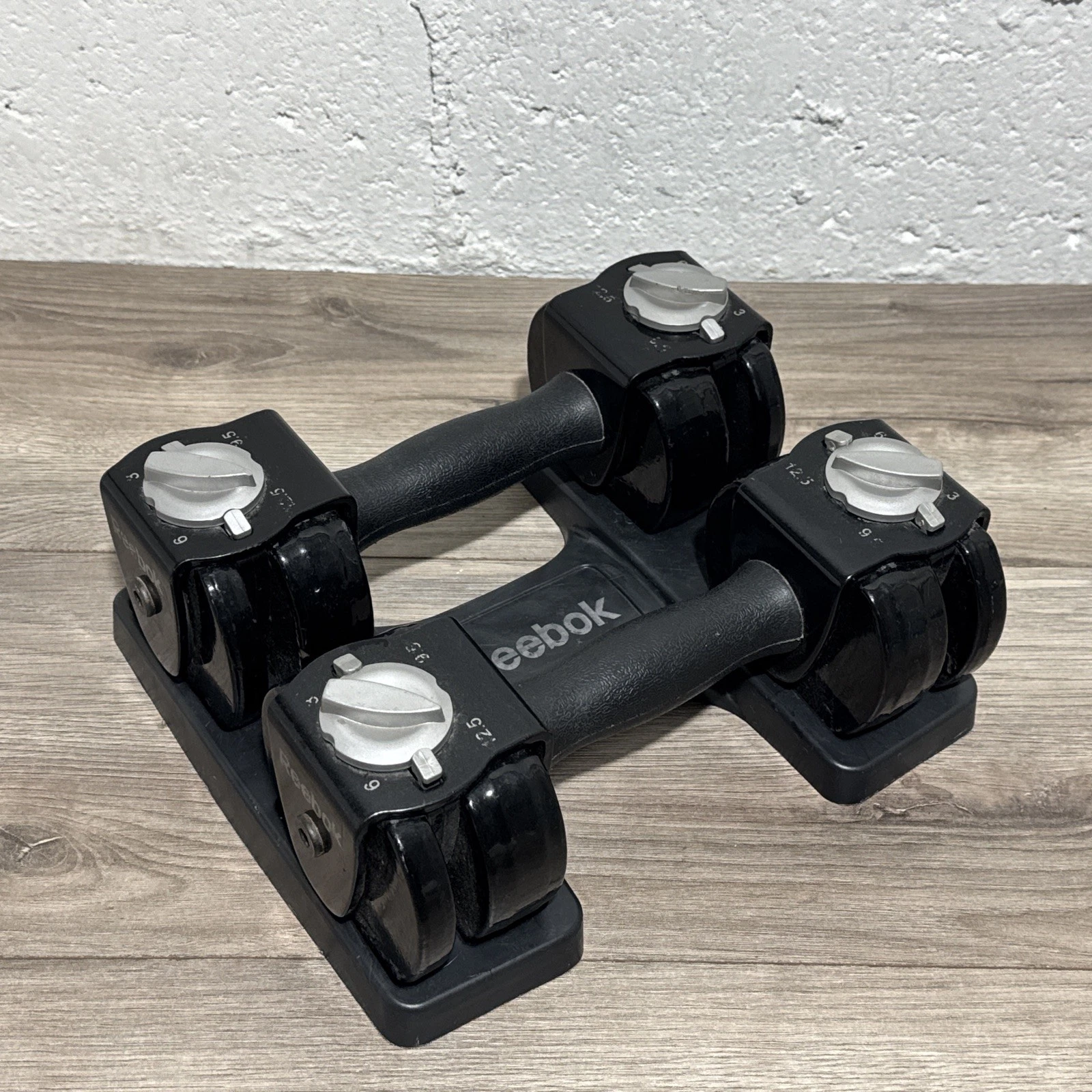 reebok 12.5 lbs each adjustable dumbbell set Exercise Workout Weights
