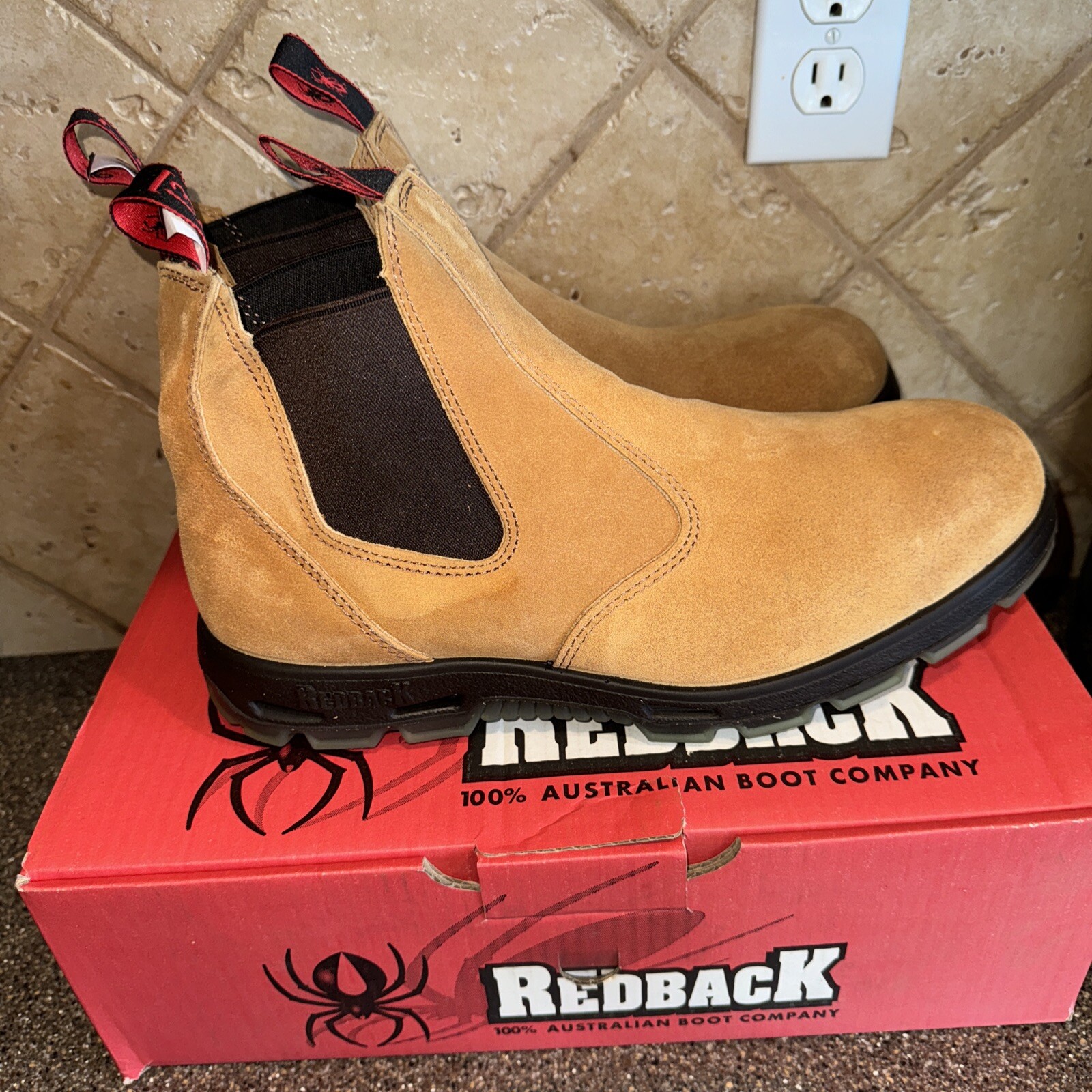 Redback UBBA Australian Elastic Bobcat Soft Toe Work Boots Banana Suede