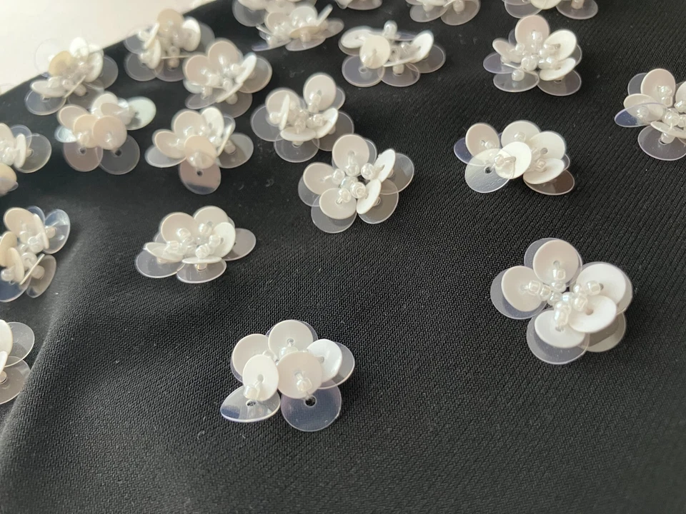 Top túnica negra Joseph Ribkoff talla 4 lentejuelas perla 3D floral adornado elástico Foto 4 de 4