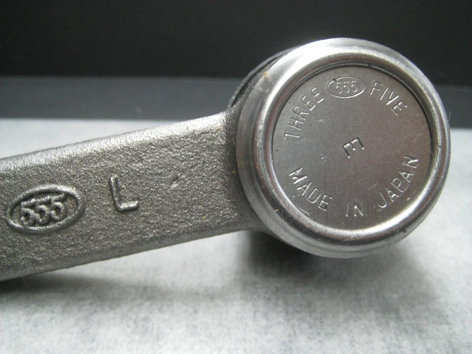 Brazo Pitman para camioneta Mazda B2000 y B2200 - Hecho en Japón - ¡Envío rápido! Foto 2 de 4