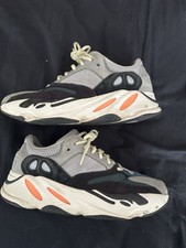 adidas gazelle silver green womens Adidas Yeezy 700 Boost Wave Runner (2017/2023)