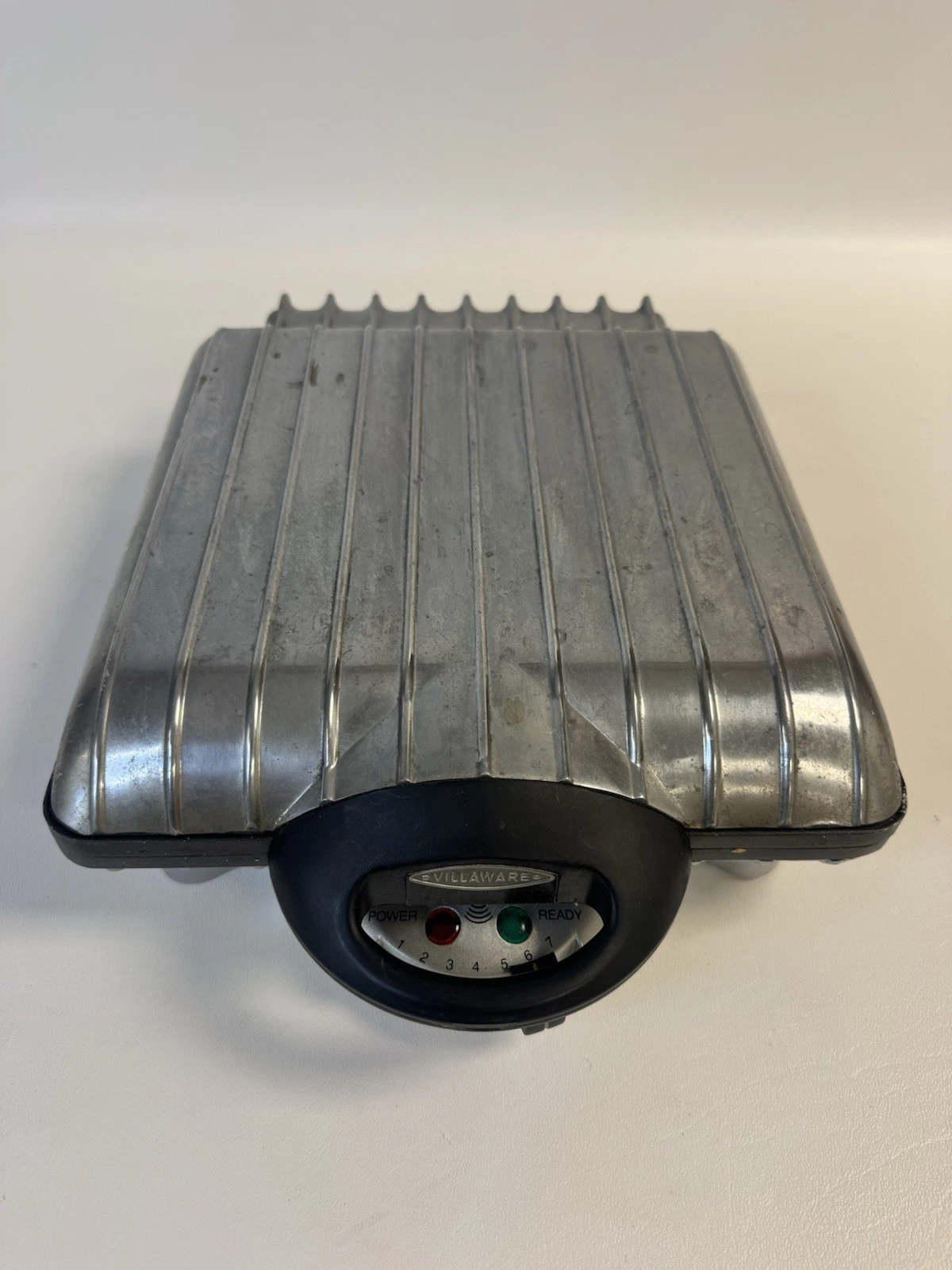 VillaWare UNO Belgian Waffler 4-Square Waffle Maker w/ Sound