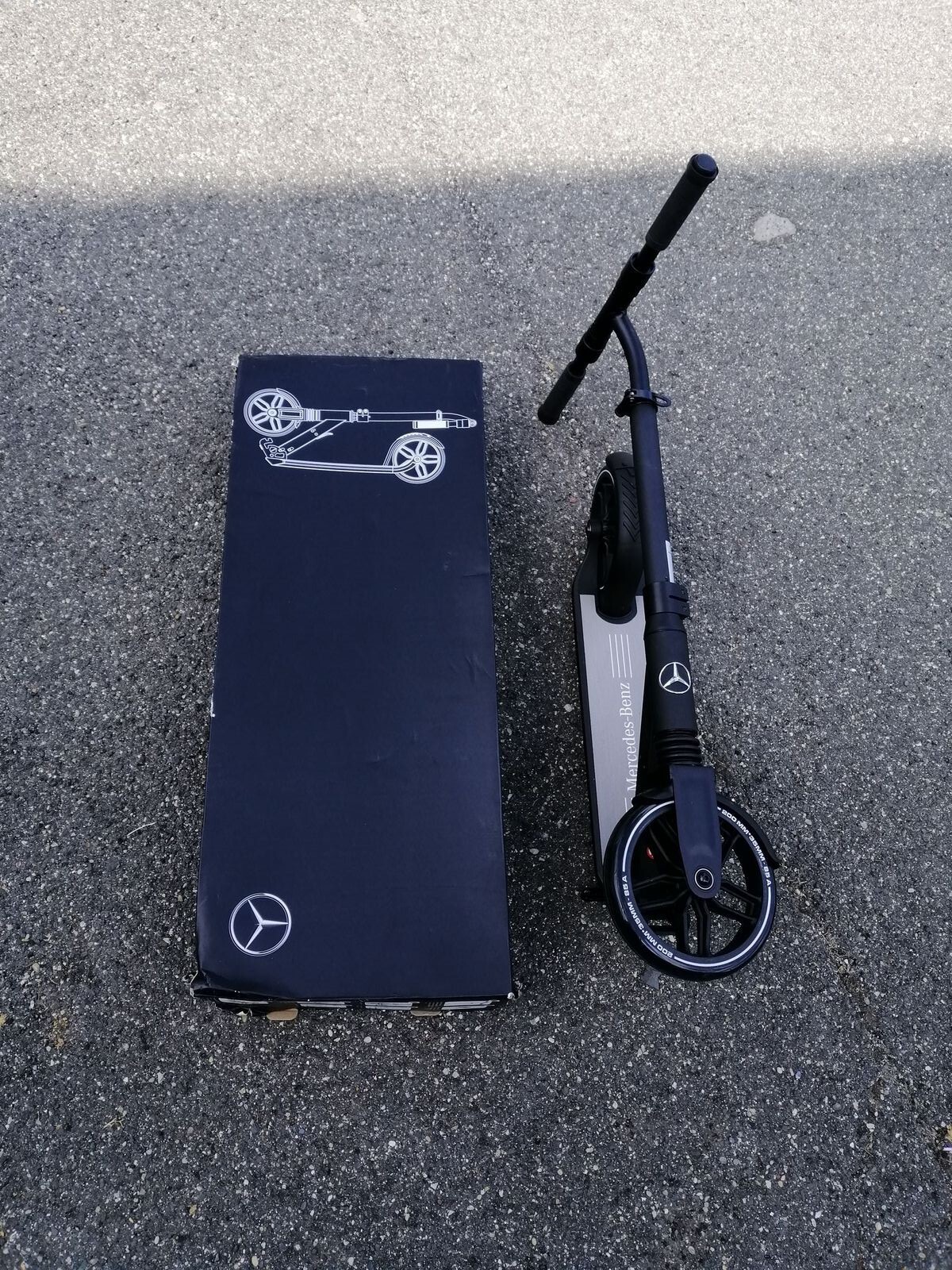 monopattino mercedes benz NON elettrico, mai usato con scatola originale